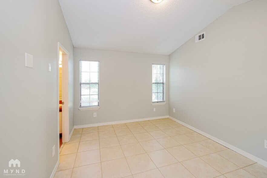 Building Photo - 209 Gerona Rd
