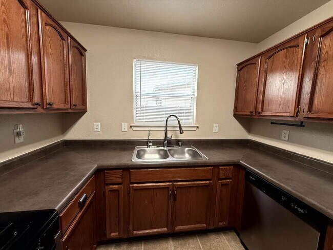 Building Photo - 14036 Volcanic Rock Dr