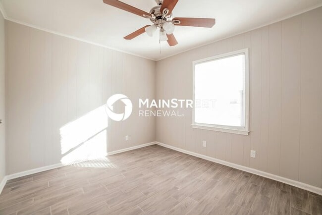 Building Photo - 3 Bedroom Pet-Friendly Home in Southaven, ...