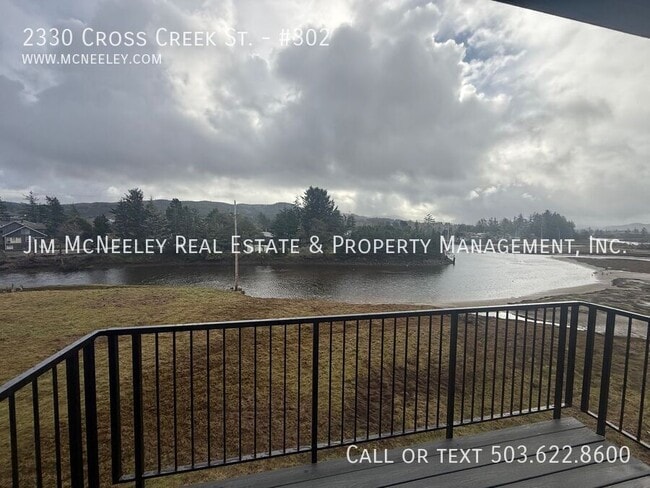 Building Photo - 2330 Cross Creek St