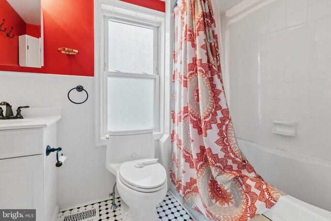 Building Photo - 2217 Memphis St