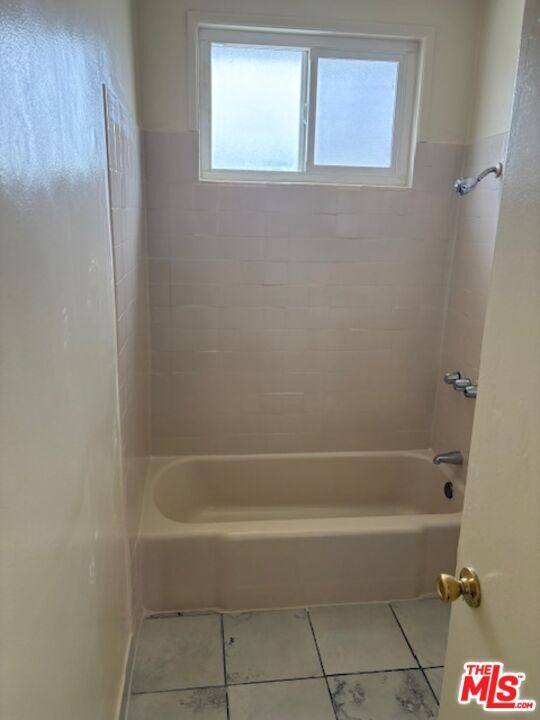Building Photo - 6107 Brynhurst Ave