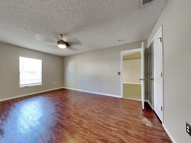 Building Photo - 6908 Waterbrook Ct