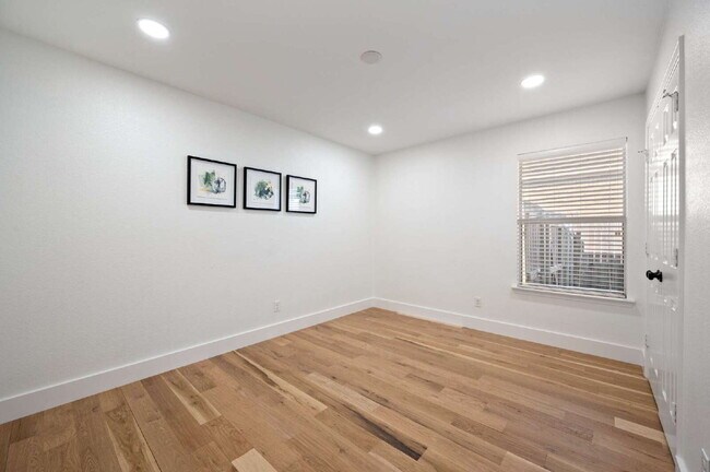 Building Photo - Renovated 4BR, Open Concept, Greenbelt Lot, Keller ISD