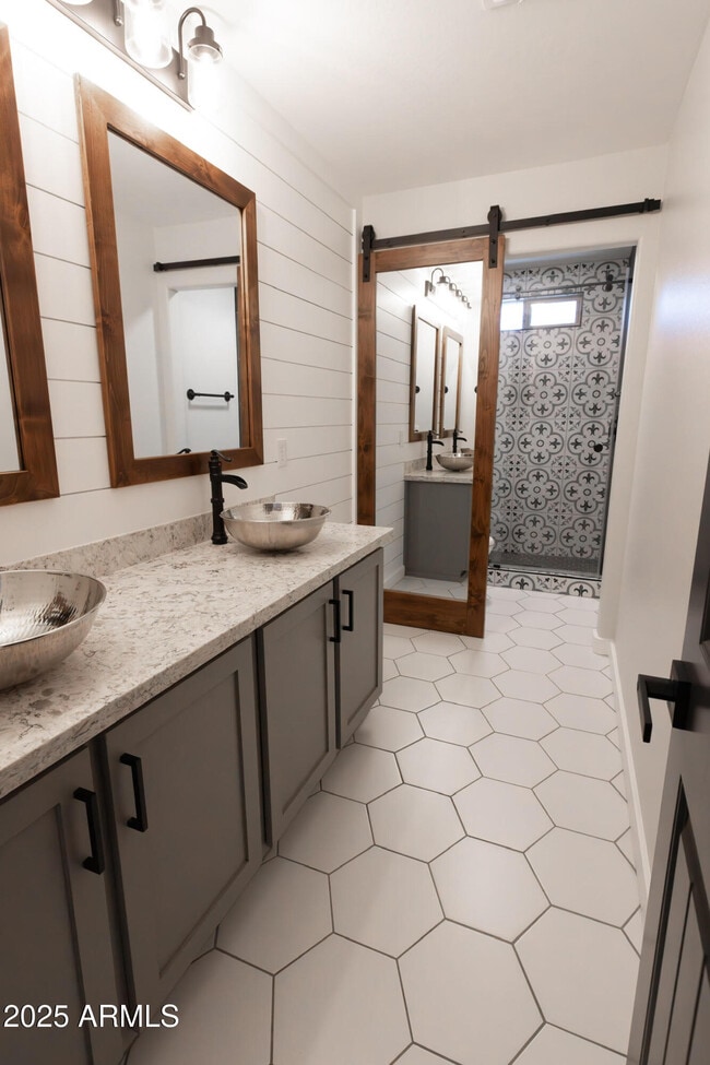 Building Photo - 26603 N 75th Dr