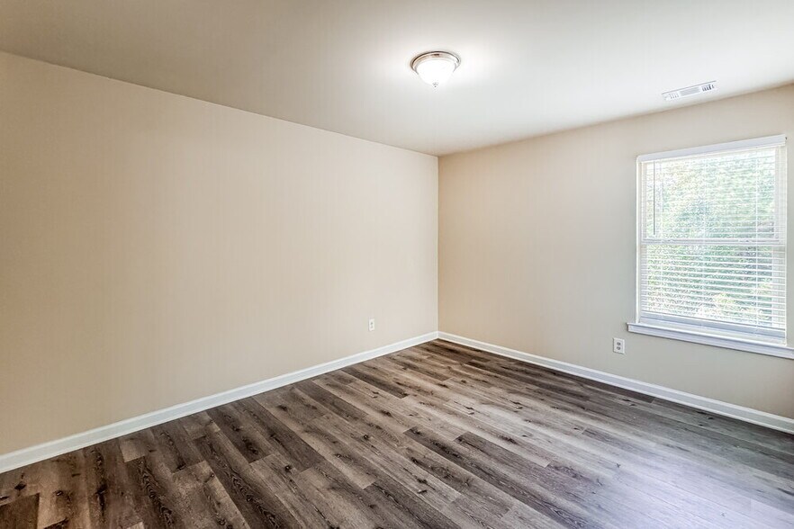 Building Photo - 71 Prescott Dr