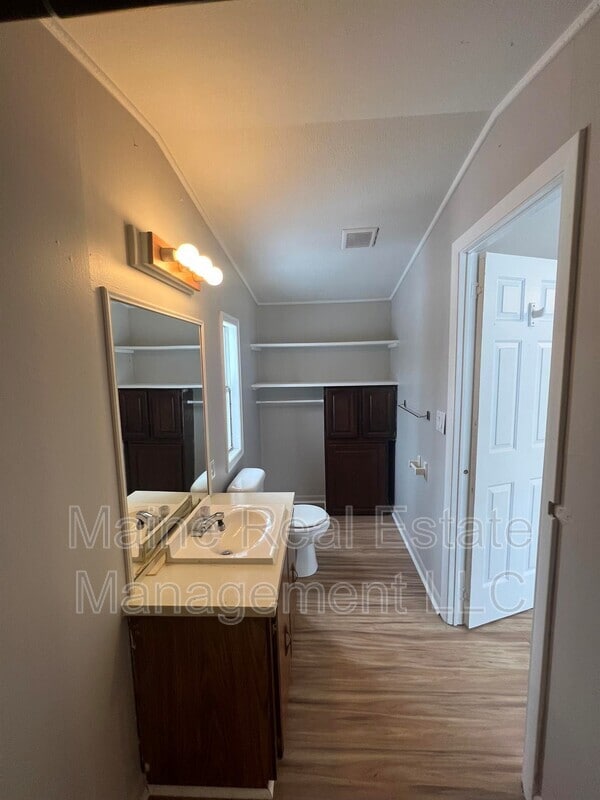Building Photo - 9 Pheasant Hill Trailer Park