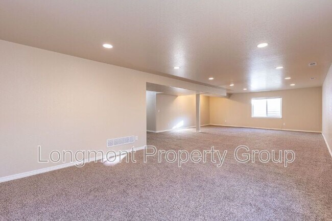 Building Photo - 2650 Bridle Dr