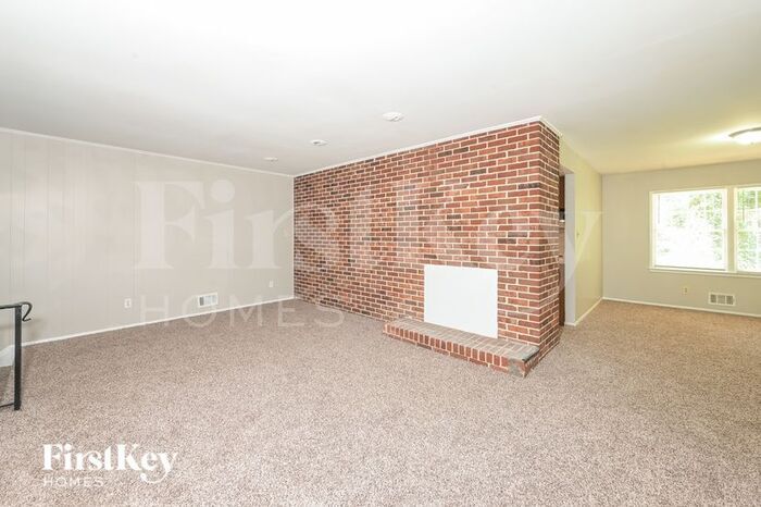 Building Photo - 4110 Rue St Germain