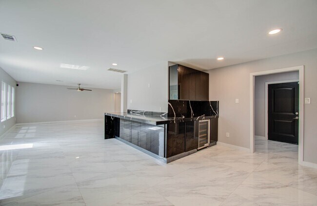 Building Photo - 21922 Gold Leaf Trail