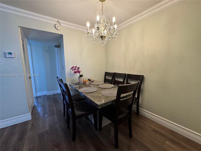 Building Photo - 1811 Jefferson St