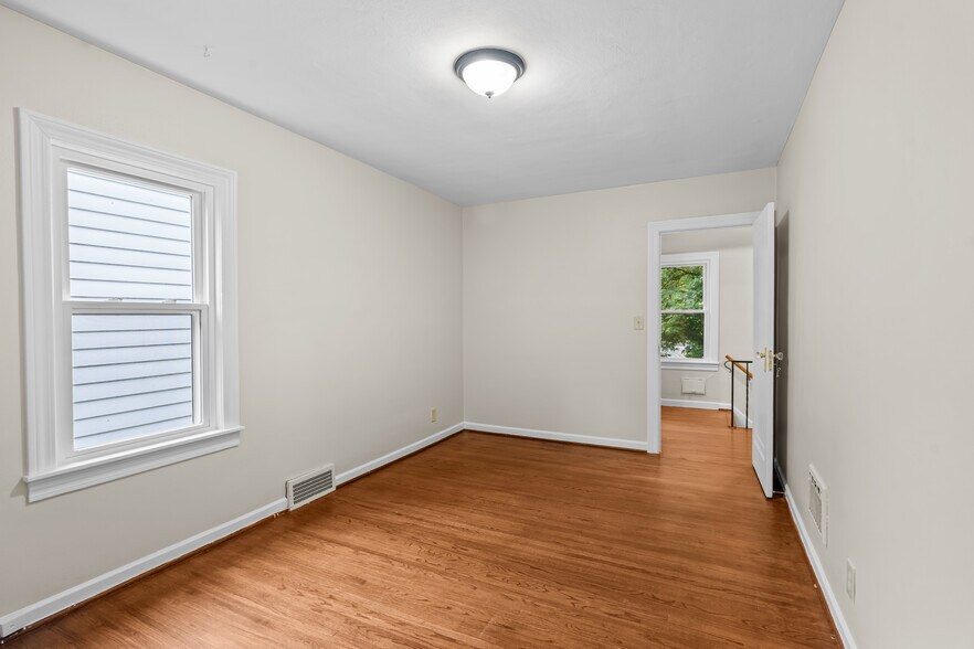 Building Photo - 757 Durango Dr