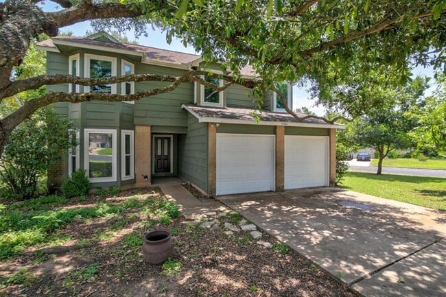 Building Photo - 6400 Avery Island Ave
