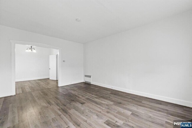 Building Photo - 105 Van Riper Ave