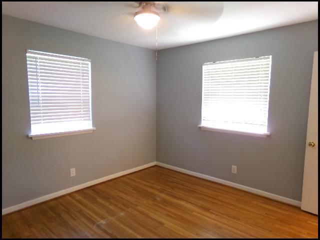 Building Photo - 51 Meadowbrook Dr