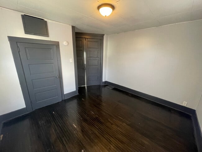 Building Photo - 6 Pennsylvania Ave