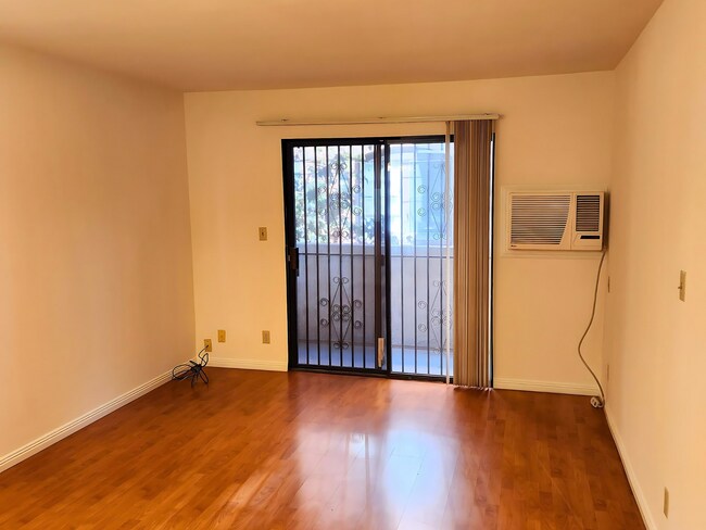 Interior Photo - 432 S. Normandie Ave, Los Angeles, CA 90020
