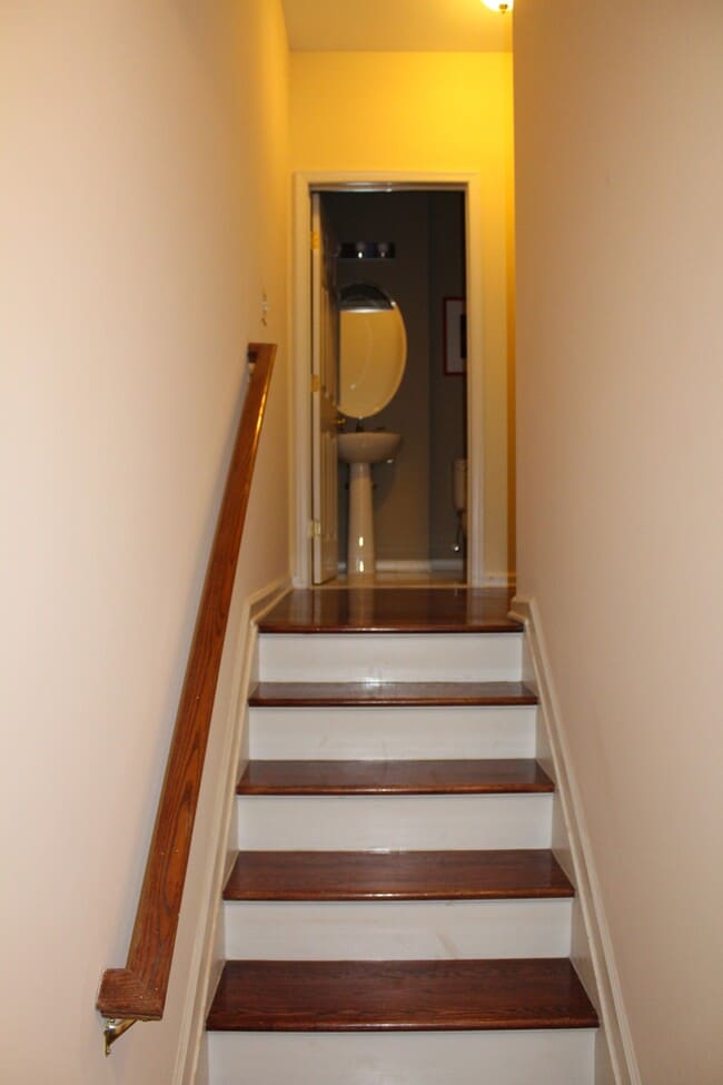 Building Photo - 26 Catamaran Ct