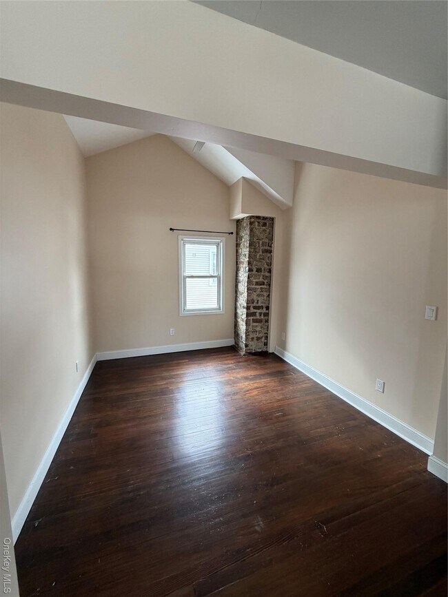 Building Photo - 32 Fountain Pl