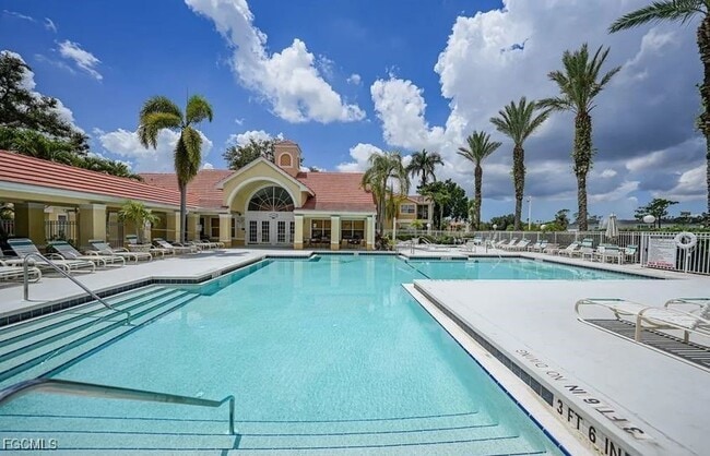 Building Photo - 12700 Equestrian Cir