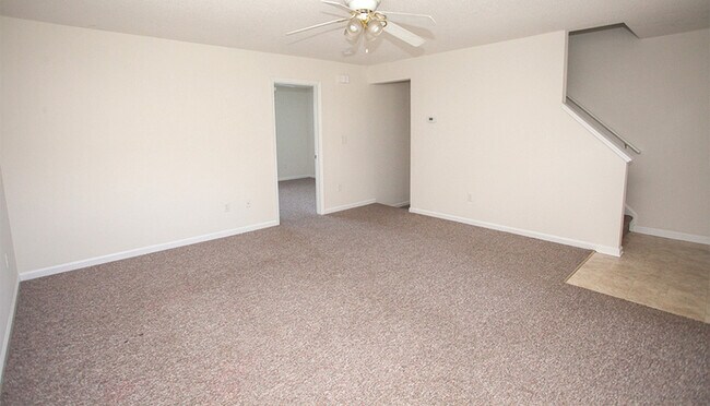 Building Photo - 1334 Devon Ln