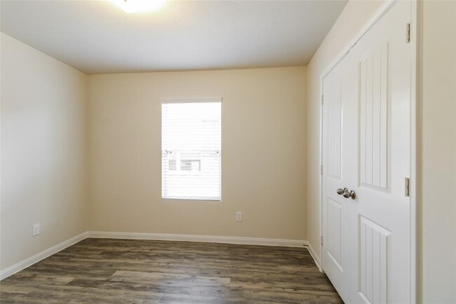 Building Photo - 57 Santa Barbara Dr