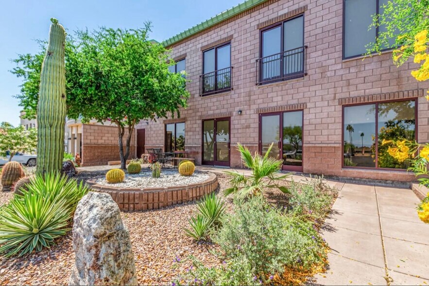 Building Photo - 16622 E Avenue of the Fountains