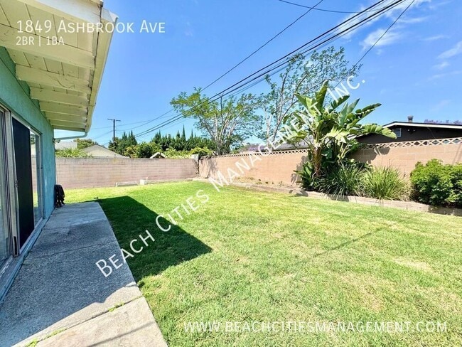 Building Photo - 1849 Ashbrook Ave