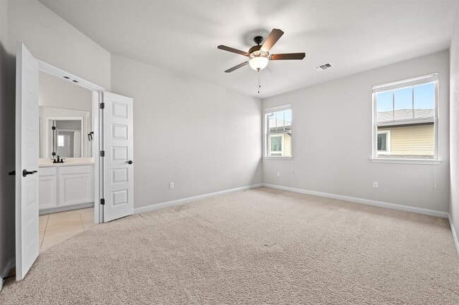 Building Photo - 8003 Orizzonte St