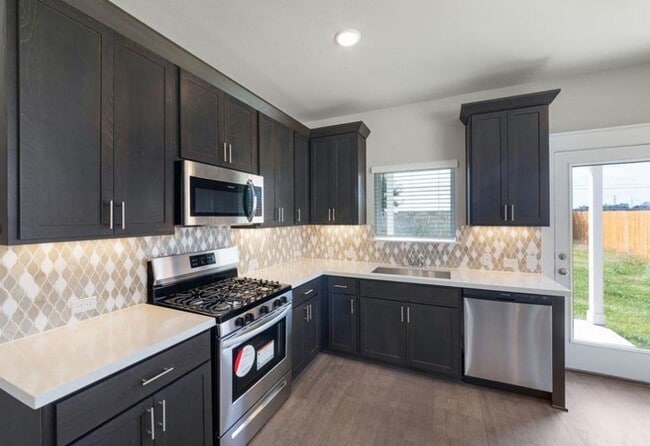 Building Photo - 2221 Rocoso Trl