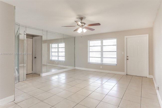 Building Photo - 3751 NW 9th Ct