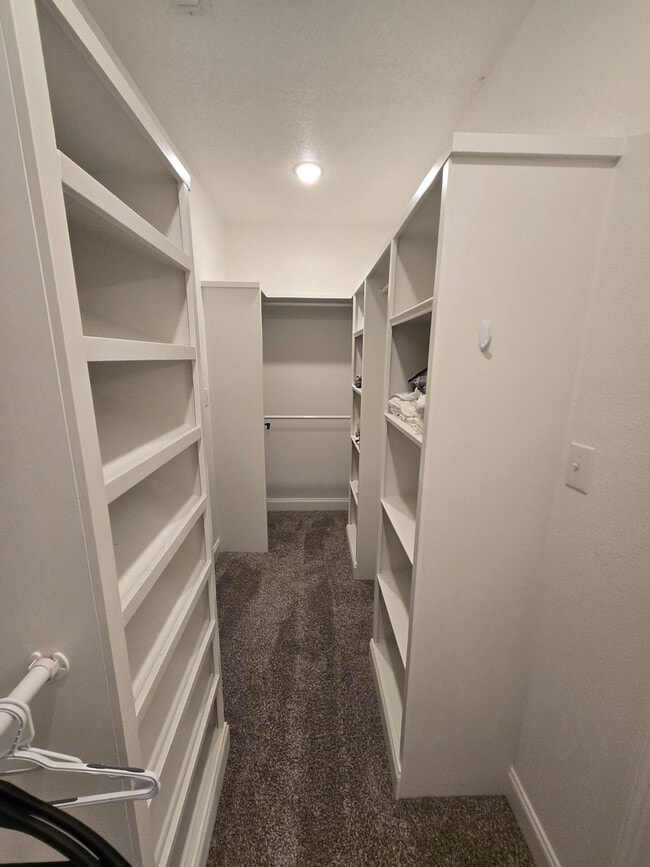 Building Photo - 13812 E El Bonito Dr