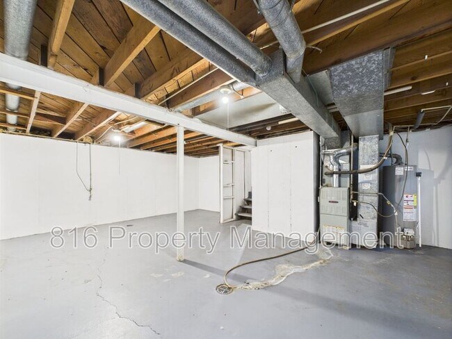 Building Photo - 10000 Fremont Ave