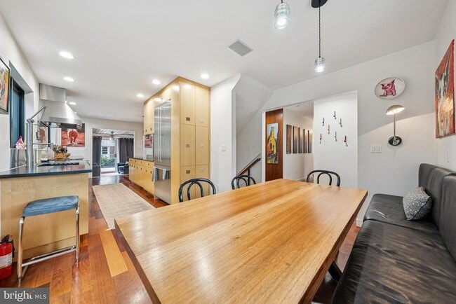 Building Photo - 5718 27th St NW