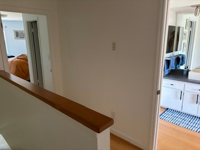 Building Photo - 290 Appleby Dr