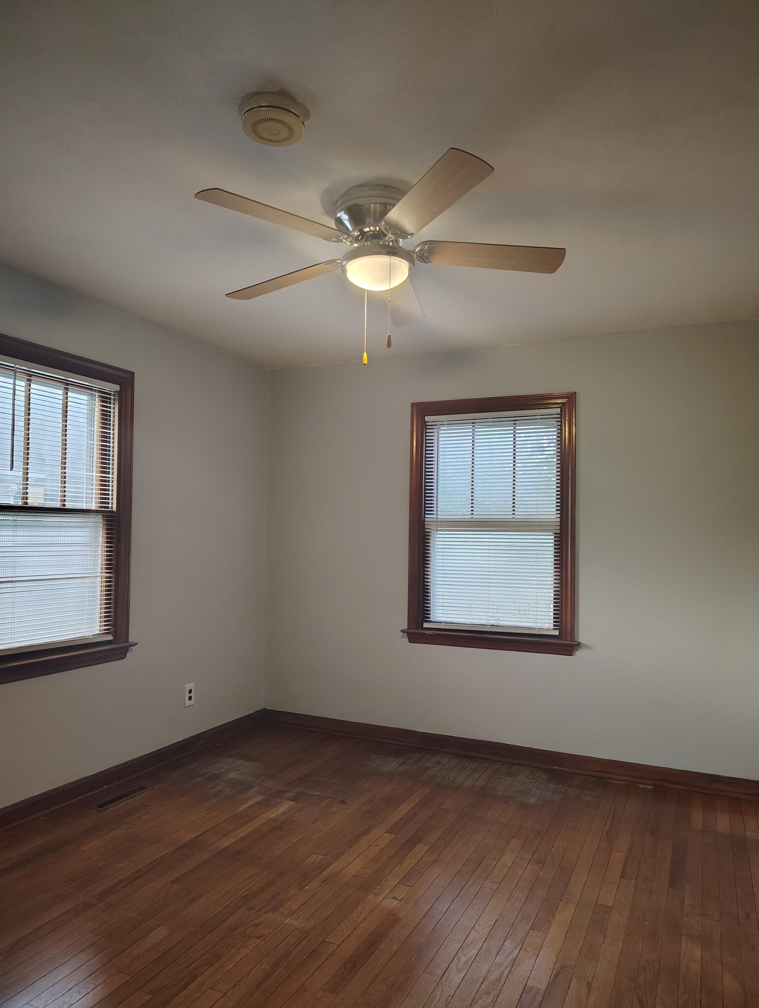 Building Photo - 4700 Ross Ave