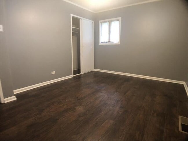 Building Photo - Single Family Two Bedroom
