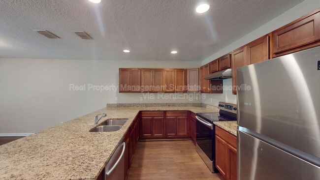 Building Photo - 711 Cahoon Rd N