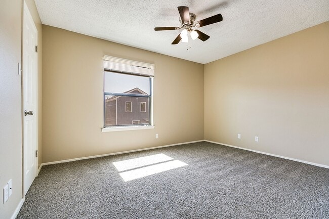 Building Photo - COMING JANUARY 2026 - Spacious 2-Bedroom Townhome with River View!
