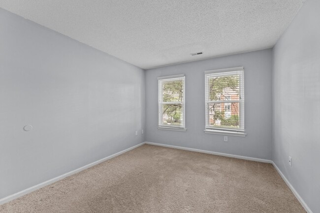 Building Photo - 107 Westover Ave