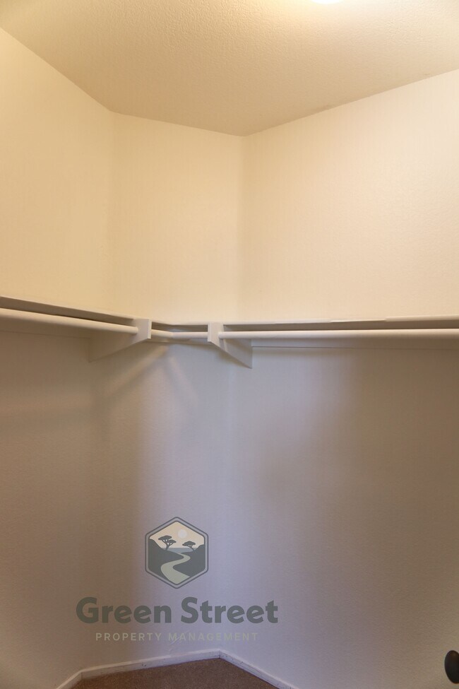 Building Photo - 6630 Corte Loma