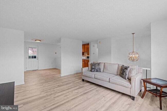 Building Photo - 3500 Manis Rd