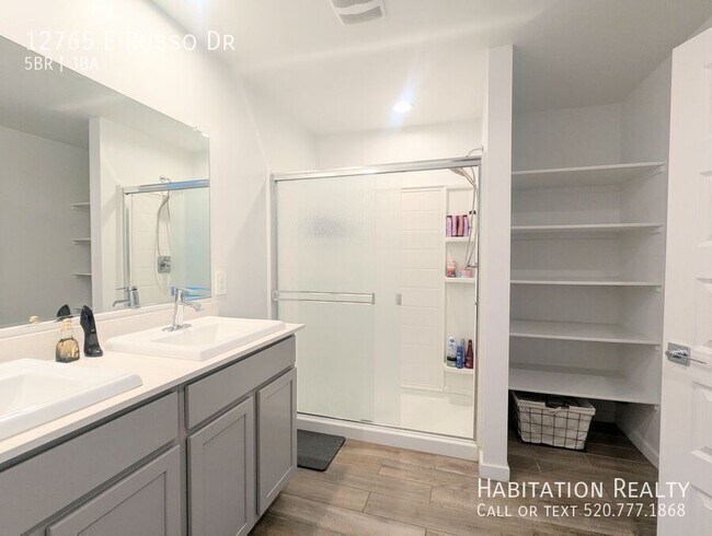 Building Photo - 12765 E Russo Dr