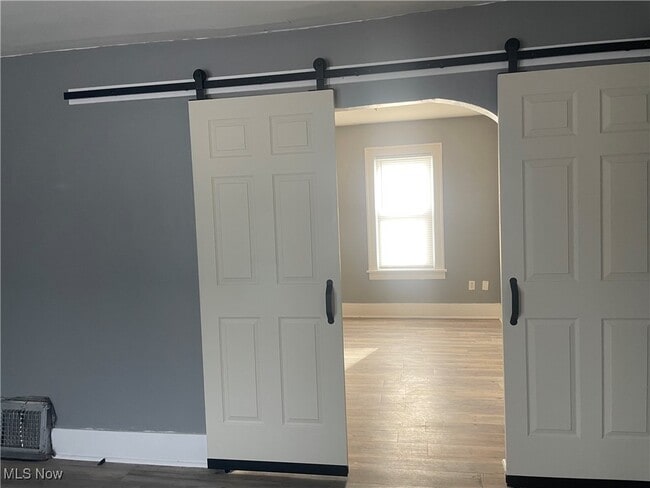 Building Photo - 1365 East Ave