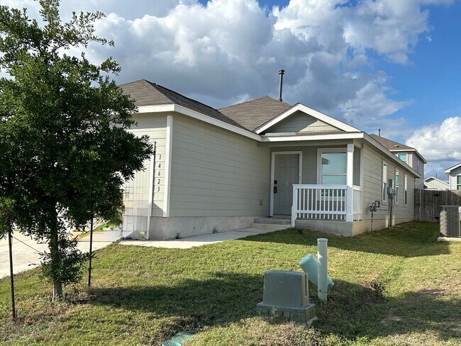Building Photo - Comfortable 3-Bedroom/2-Bath in Growing Far Northwest