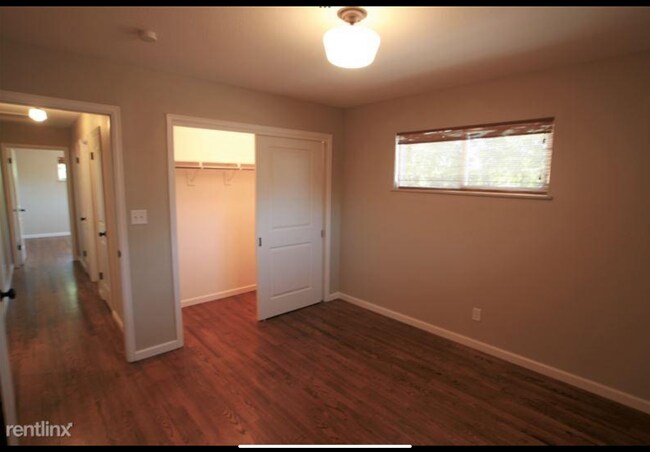 Building Photo - 5019 W 34th Ave