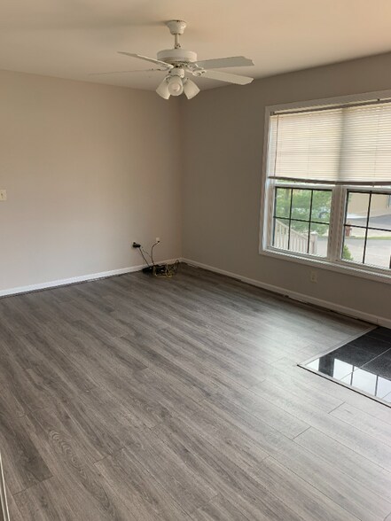 Building Photo - 720 Ohio Pike