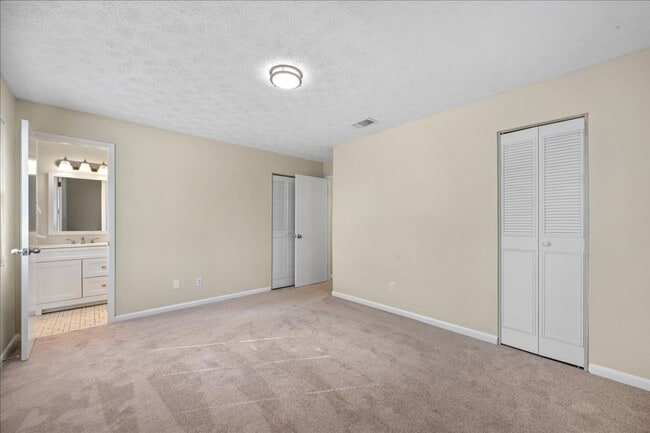 Building Photo - 3/2 with 1/1 In Law Suite in  Heritage Farms Orange Park South