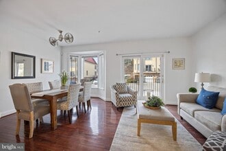 Building Photo - Luxury Townhome Living in West Conshohocken | $3,700/Month