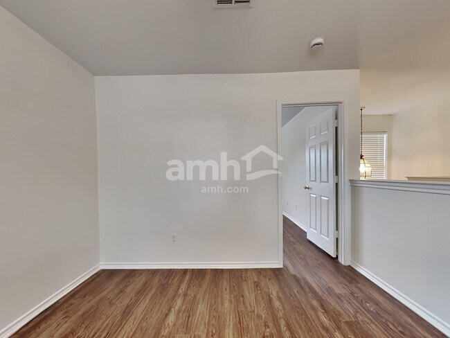 Building Photo - 2436 Sierra Dr
